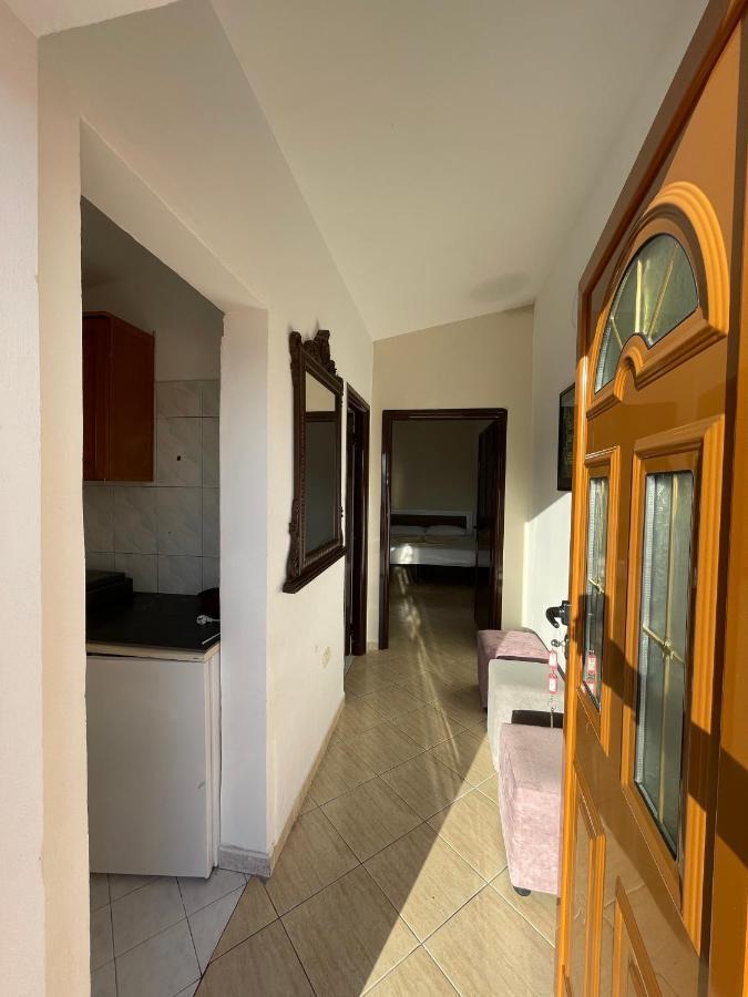 فلورا Vila Osmenaj Rent Room Or Apartment المظهر الخارجي الصورة