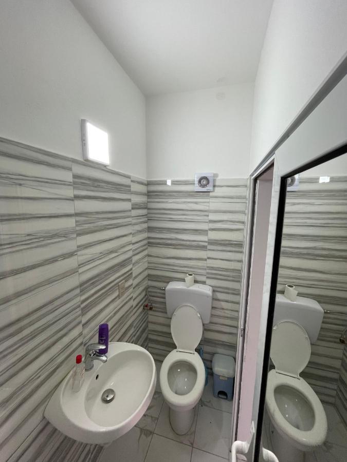 فلورا Vila Osmenaj Rent Room Or Apartment المظهر الخارجي الصورة