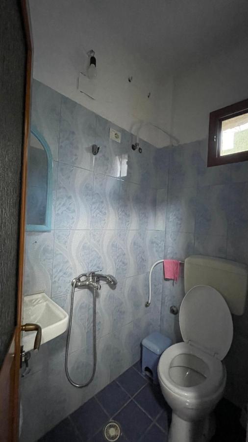 فلورا Vila Osmenaj Rent Room Or Apartment المظهر الخارجي الصورة