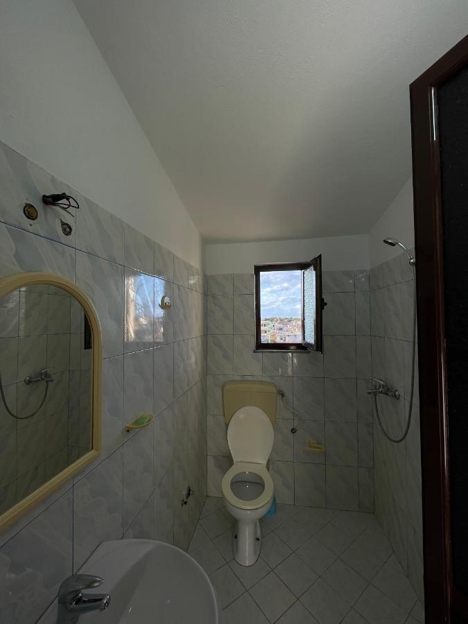 فلورا Vila Osmenaj Rent Room Or Apartment المظهر الخارجي الصورة