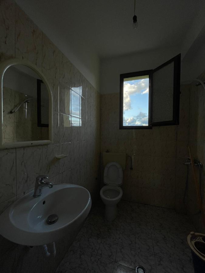فلورا Vila Osmenaj Rent Room Or Apartment المظهر الخارجي الصورة